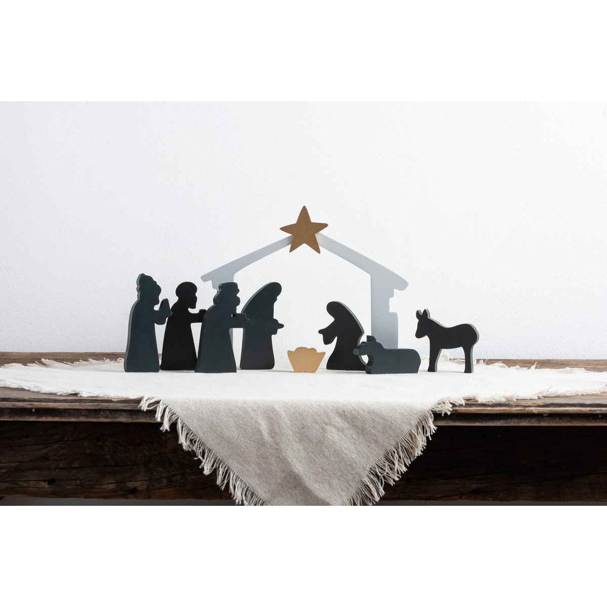 9-Piece Wooden Nativity Chunky Sitter Set - Festive Christmas Decor