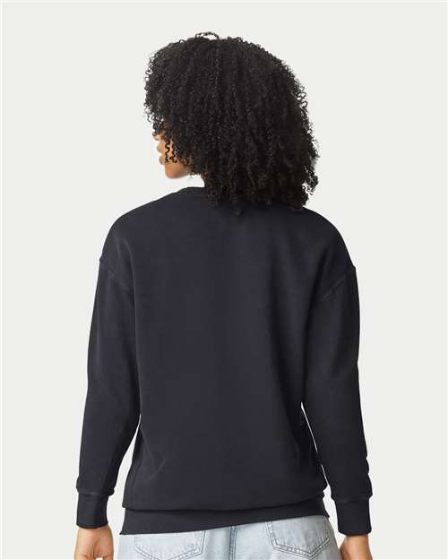 Comfort Colors Unisex Garment-Dyed Lightweight Fleece Crewneck Sweatshirt 1466