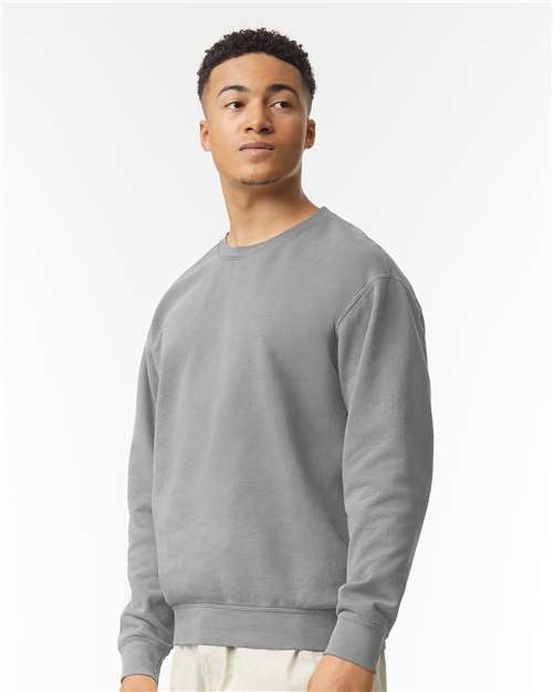 Comfort Colors Unisex Garment-Dyed Lightweight Fleece Crewneck Sweatshirt 1466