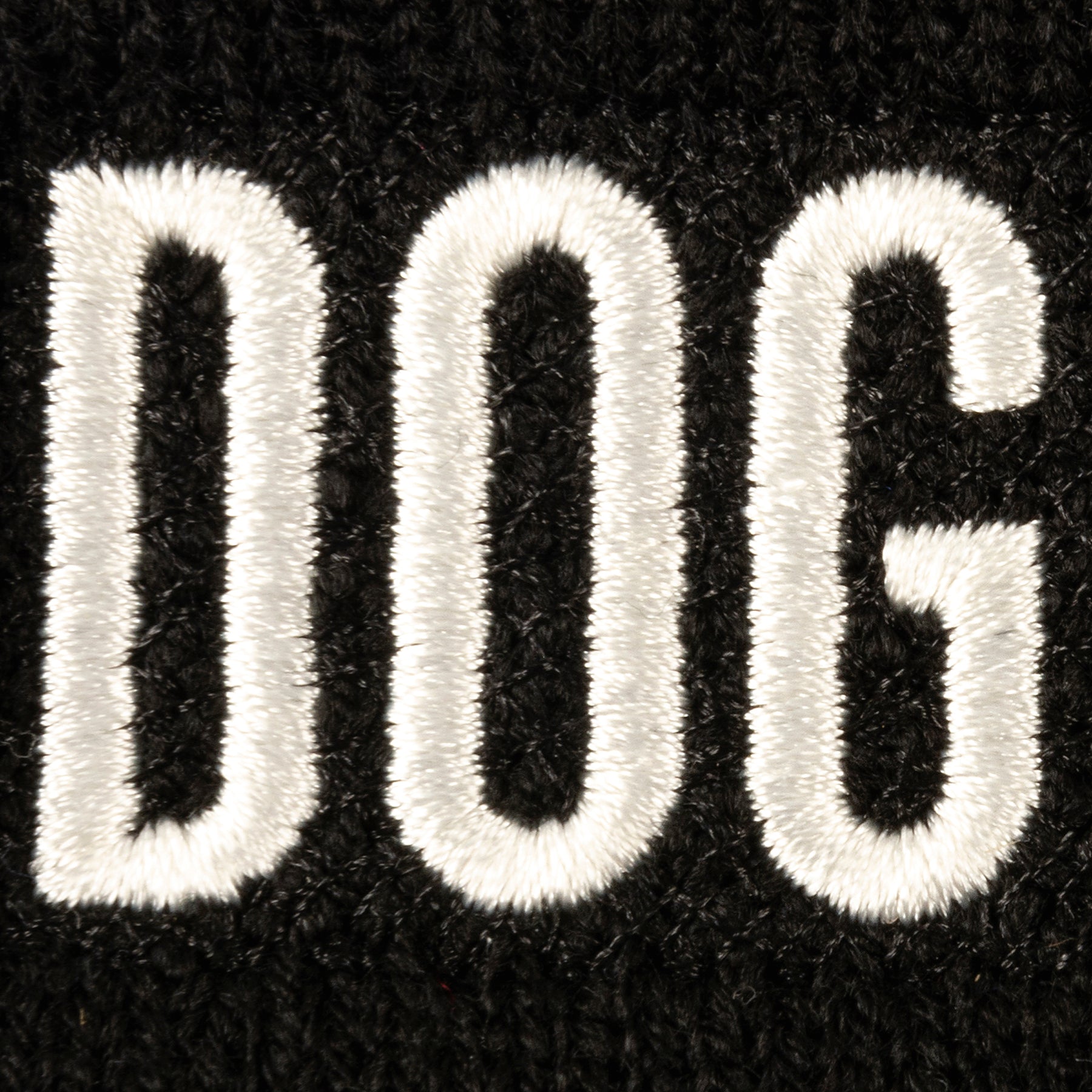 Cozy Black 'Dog Lover' Embroidered Beanie Hat for All Dog Enthusiasts