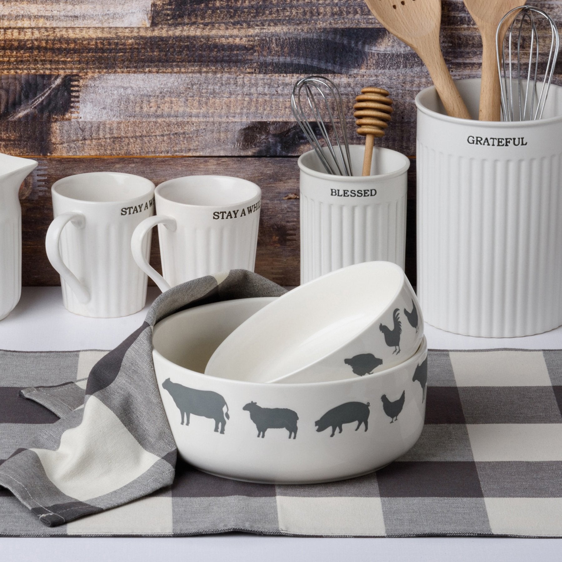 Charming Farm Animals Stoneware Bowl Set - Microwave & Dishwasher Safe, 2-Piece