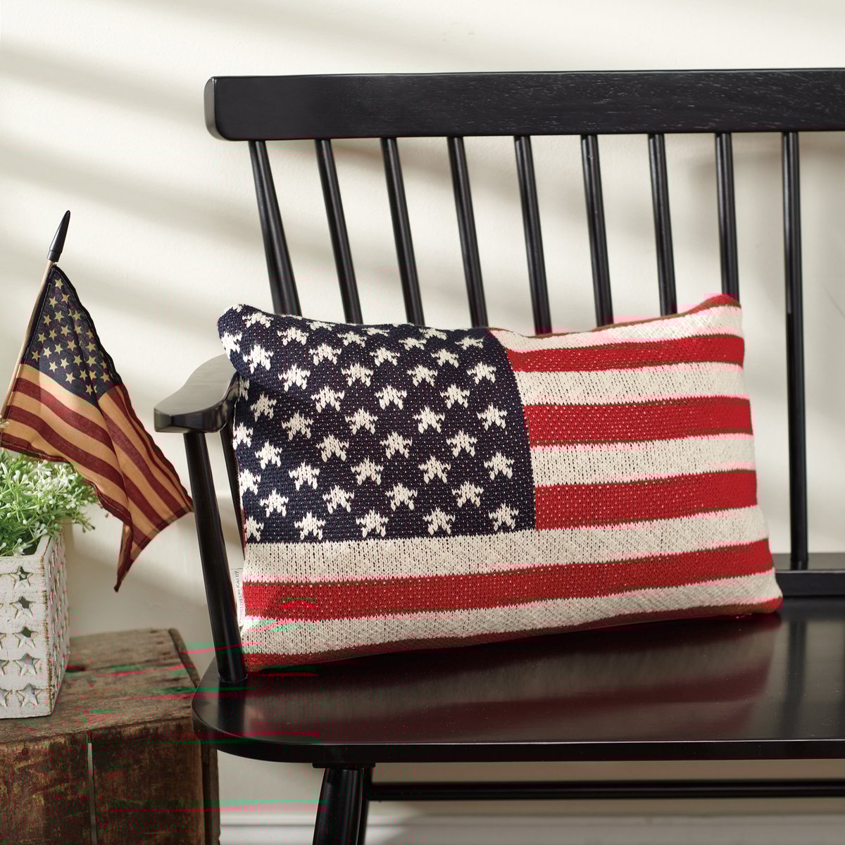 Americana Rustic Flag Knitted Cotton Pillow - Double-Sided Patriotic Home Decor