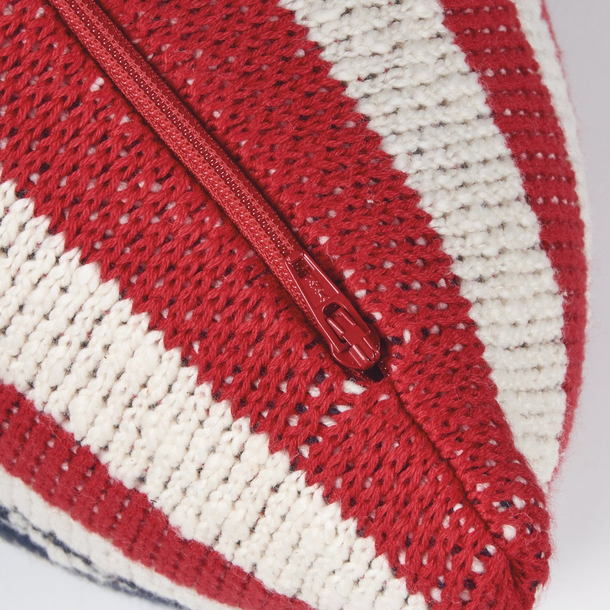 Americana Rustic Flag Knitted Cotton Pillow - Double-Sided Patriotic Home Decor