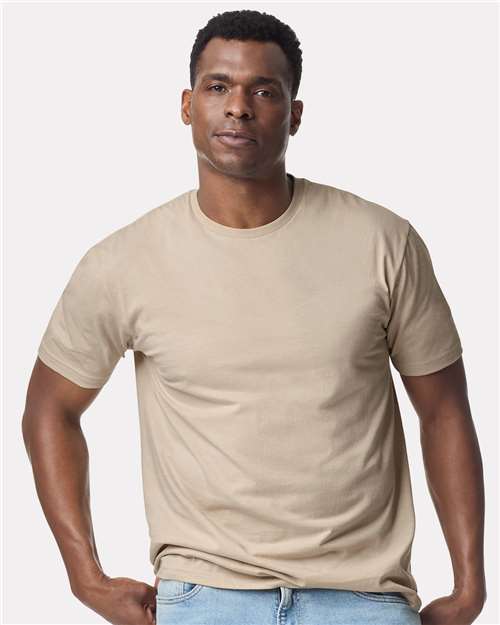 Gildan Unisex Light Cotton T-Shirt 3000 - Sand