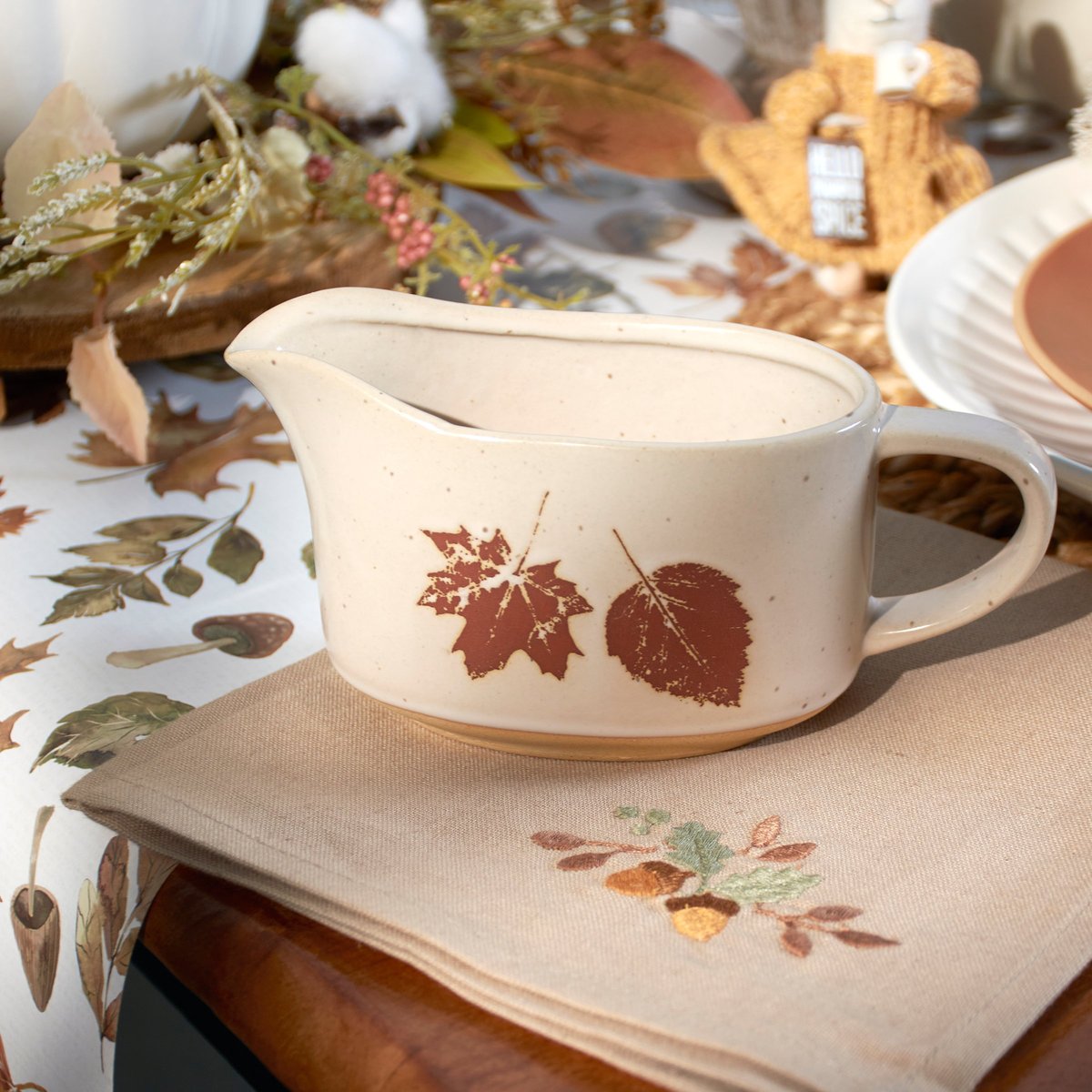 Durable Stoneware Fall Leaves Gravy Boat - Rustic Autumn Tableware