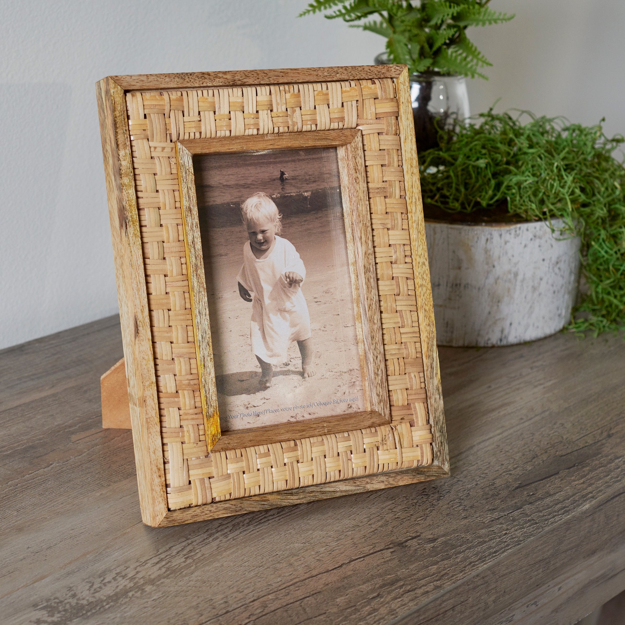 Chic Bohemian Basket Weave 4x6 Photo Frame - Natural Wood & Glass Display