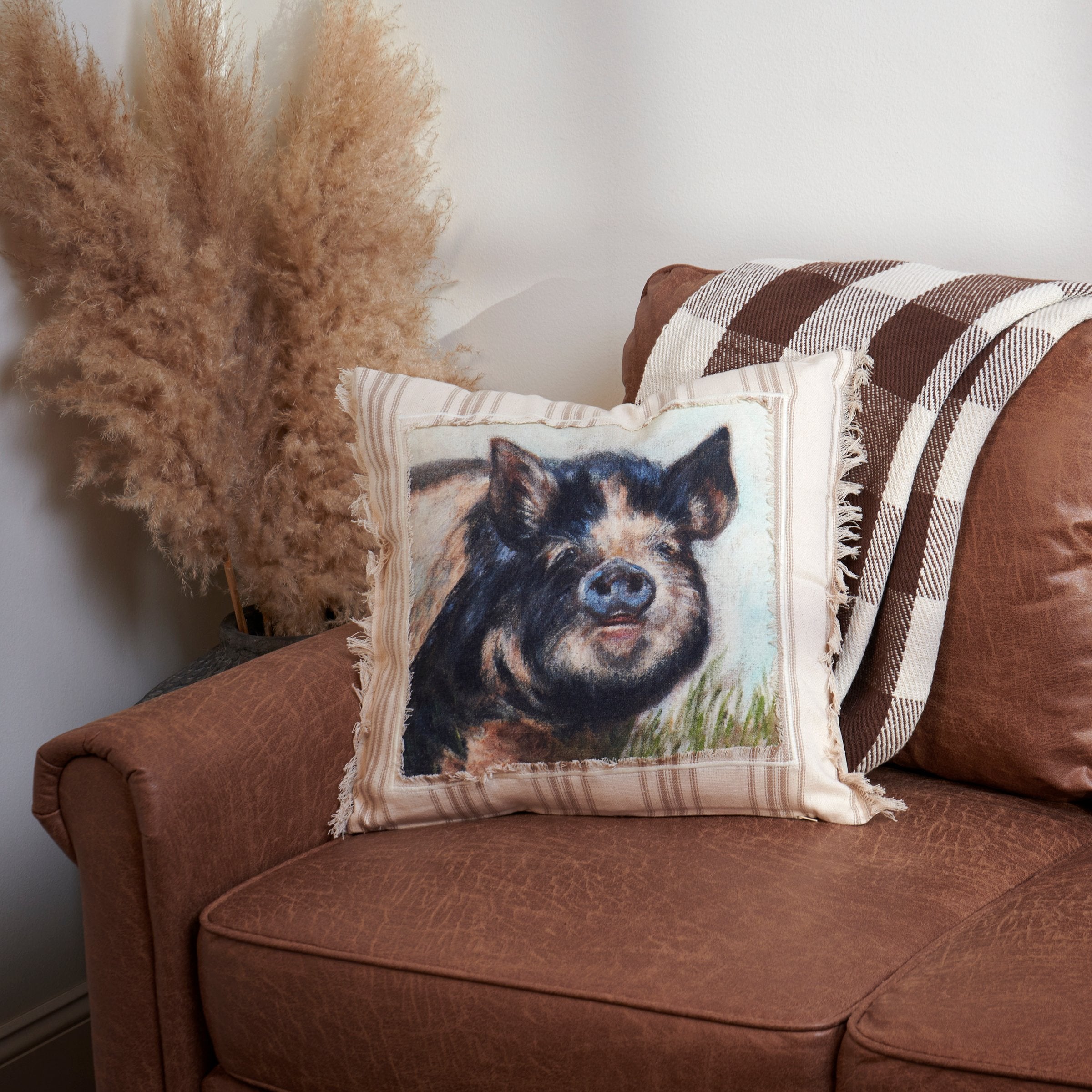 Charming Kune Kune Pig Farmhouse Cotton Throw Pillow - Frayed Design