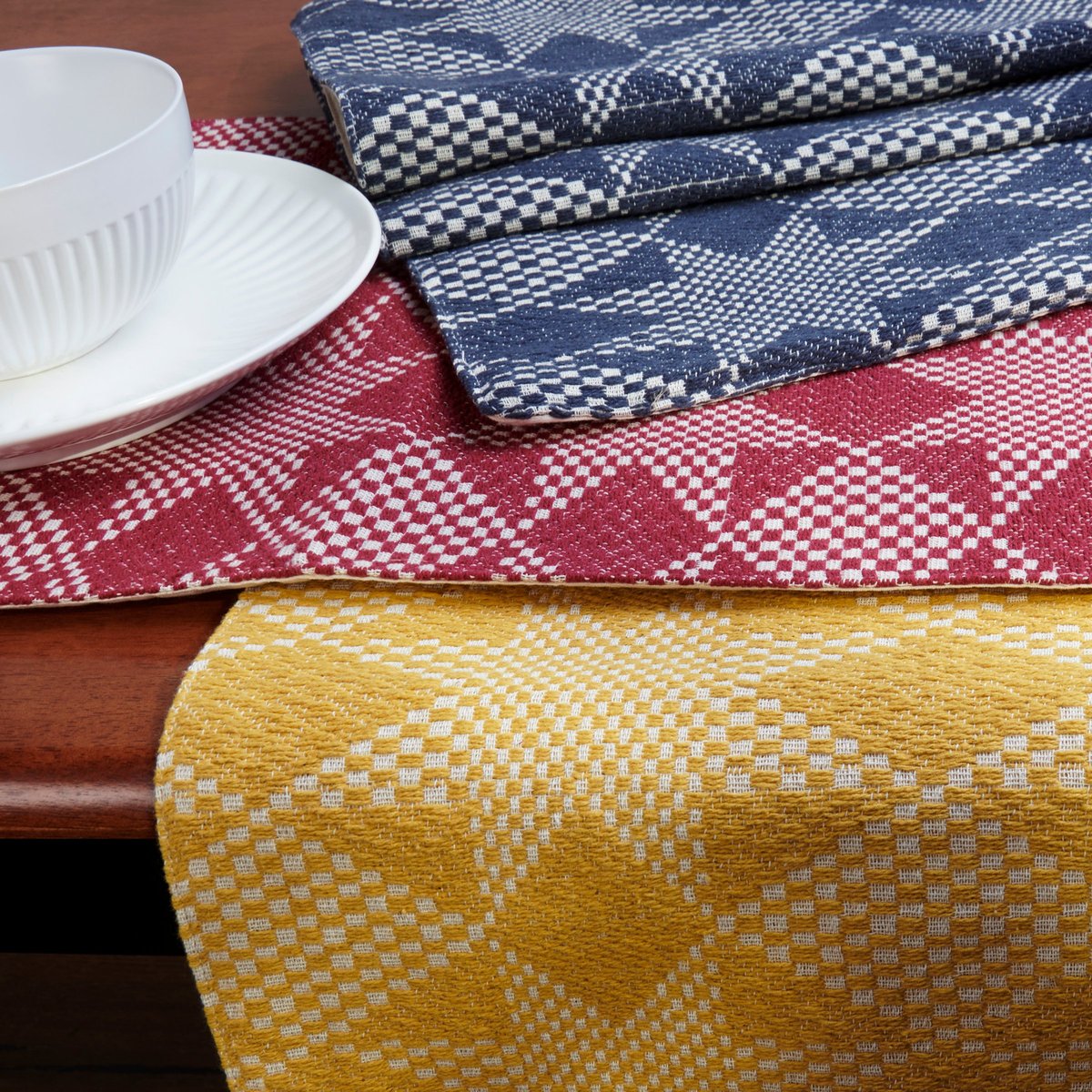 Rustic Red & Cream Stars Cotton Table Runner – 52-inch Primitive Home Decor