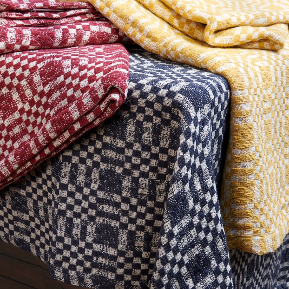 Elegant Gold Check Cotton Tablecloth - Square Decorative Dining Linen - Machine Washable