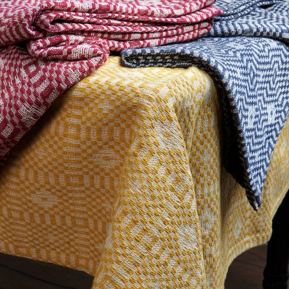 Charming Red Diamond Pattern Cotton Tablecloth for Dining and Home Decor