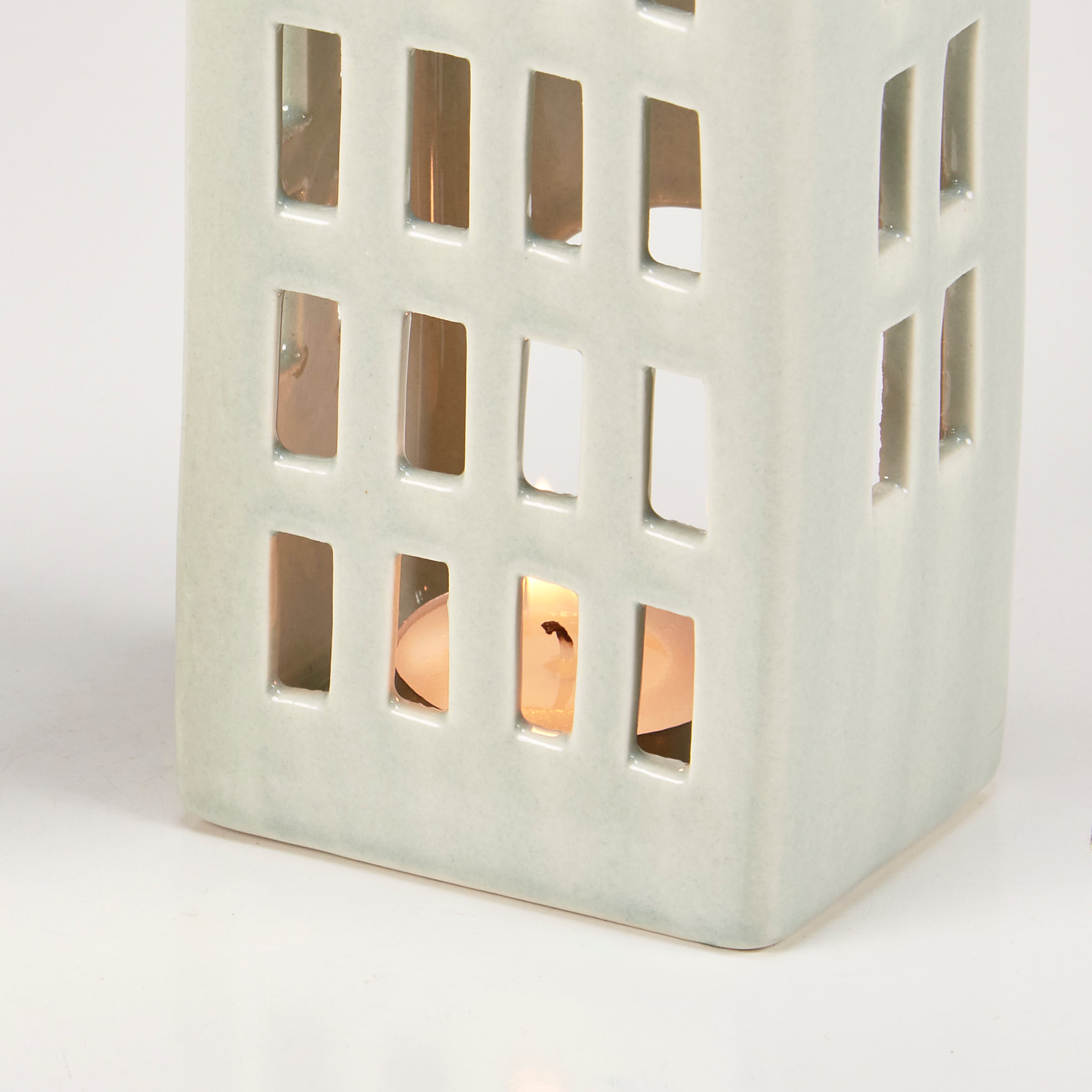 Charming Ceramic Village House Tealight Holder Set - Rustic Seasonal Decor