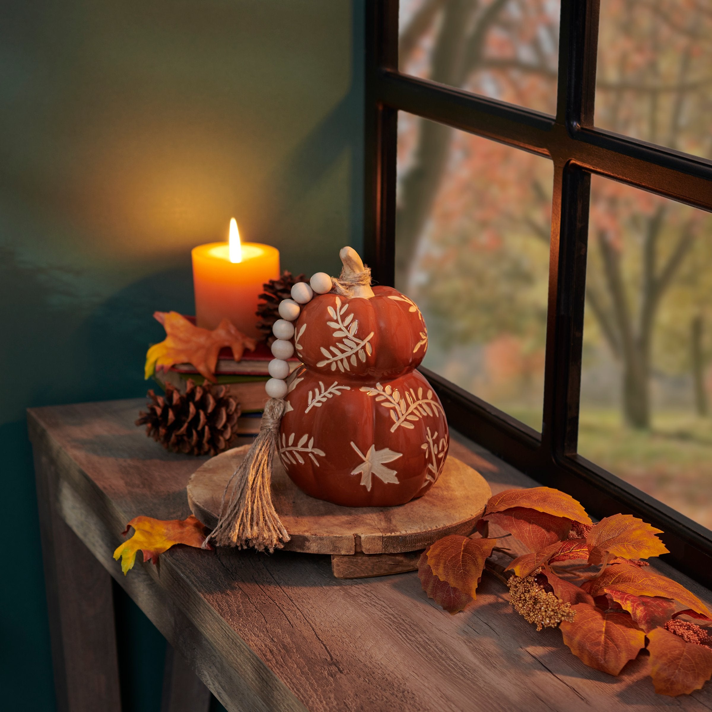 Rustic Orange Leaf Ceramic Pumpkin Stack: Fall Harvest Decorative Home Accent