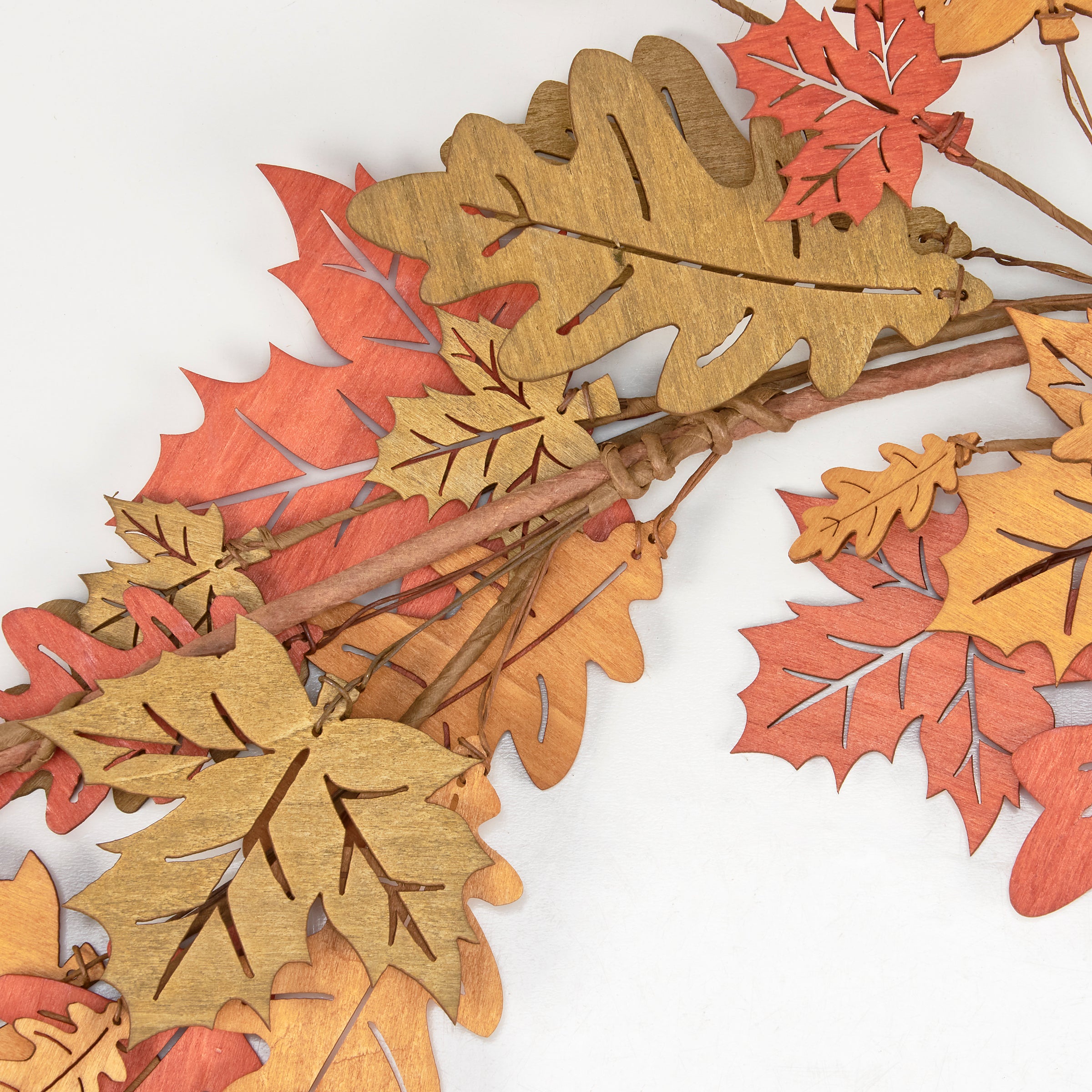 Autumn Oak Maple Leaf Garland – 60-inch Decorative Faux Fall Branch Accent