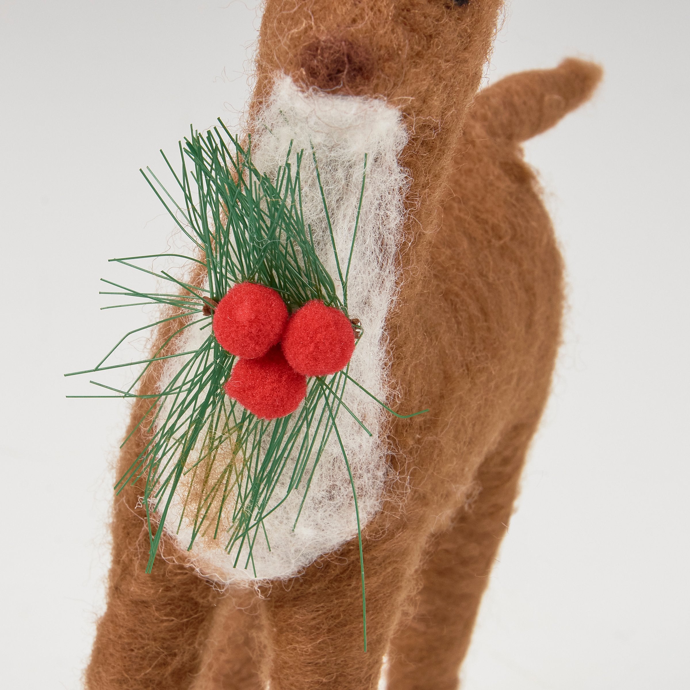 Charming Felt Cardinal Deer Critter Set: Festive Winter Home Decor Accents