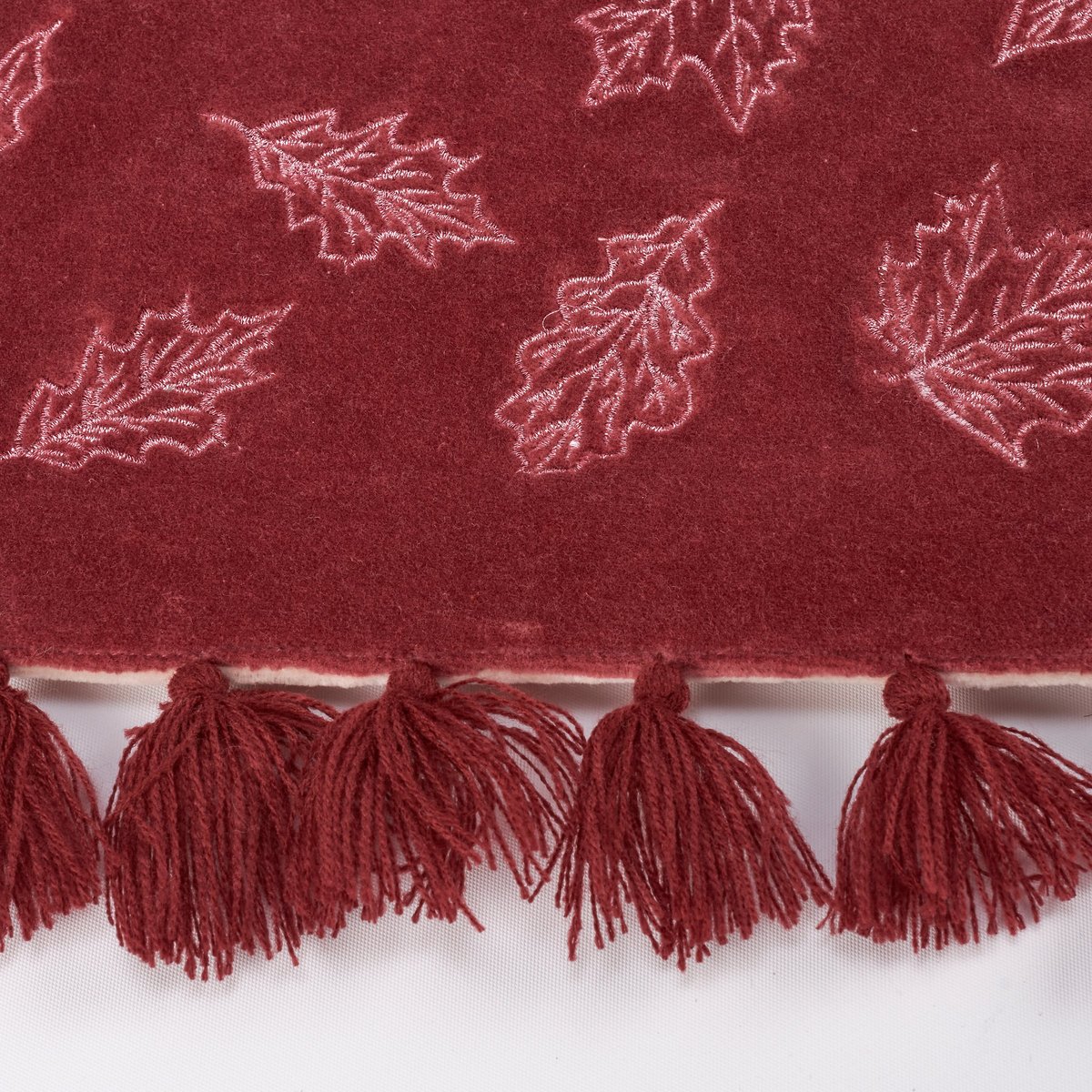 Elegant Embroidered Falling Leaves Cotton-Linen Velvet Table Runner with Tassels