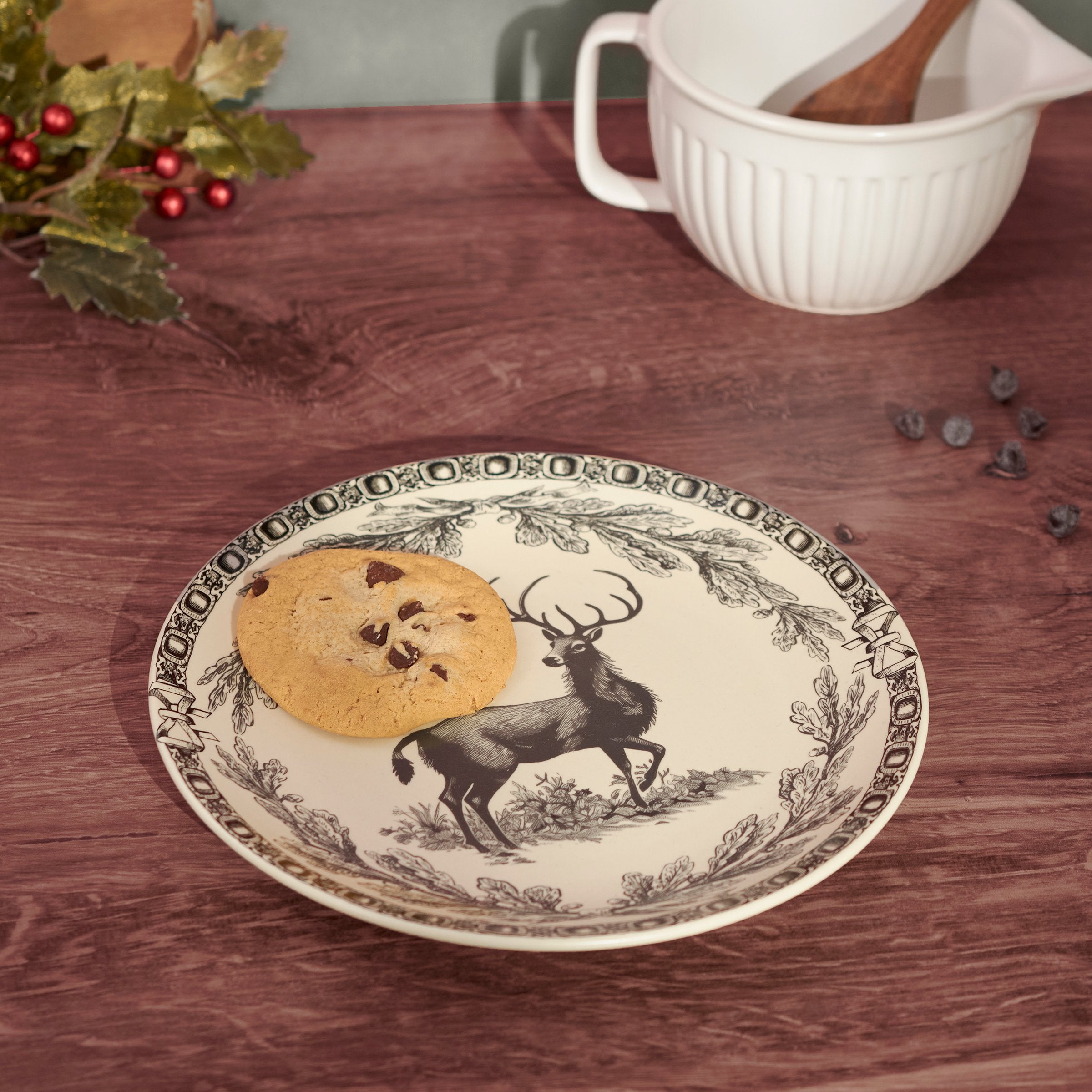Small Vintage Deer Stoneware Dinner Plate - Rustic Woodland Tableware