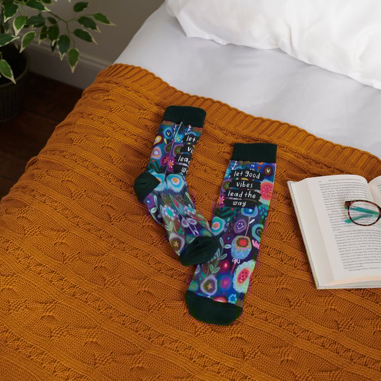 Uplifting Good Vibes Floral Socks - One Size, Comfortable Spandex Blend, Inspirational Design