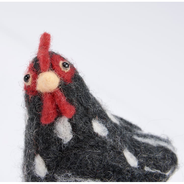 Charming Handmade Felt Hen Critter Set - Rustic Farmhouse Decorative Figurines, 3-Piece