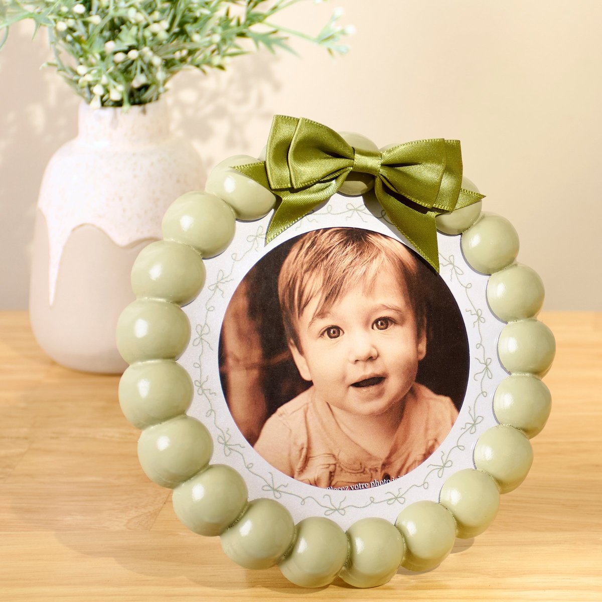 Charming Green Beaded Round Photo Frame with Ribbon, 4x4 Inch Display