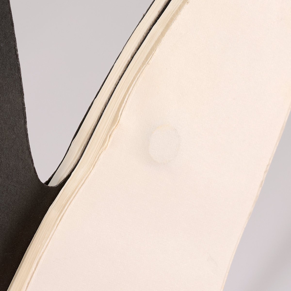 Spooky 3D Accordion Paper Ghost Decoration with Magnet for Halloween Fun