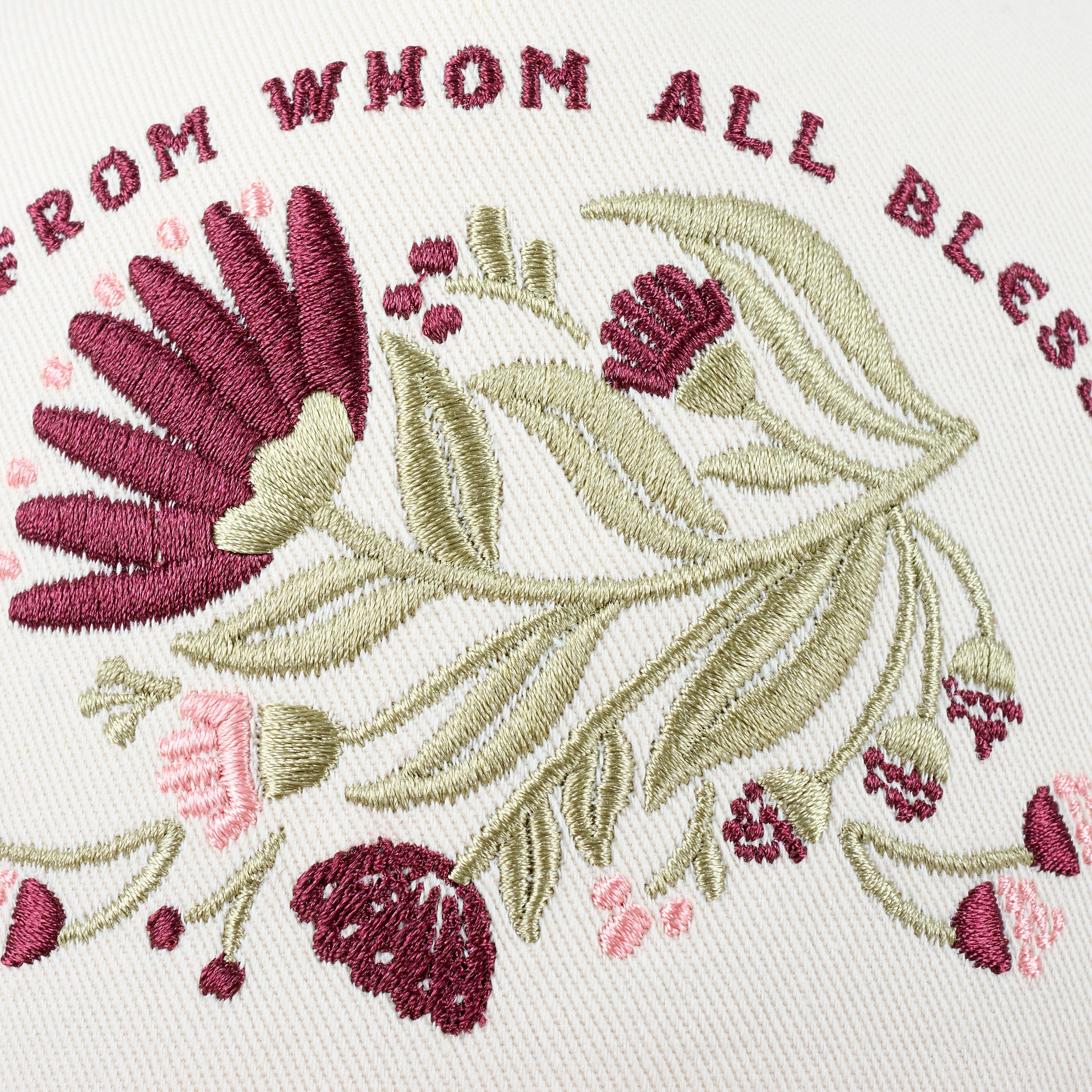 Faith-Inspired Floral Trucker Hat: Embroidered 'Praise God' Design, Adjustable Fit