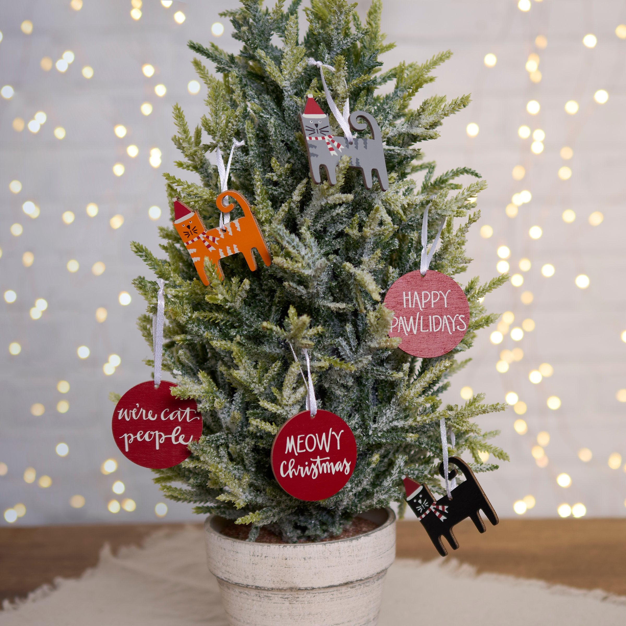 Set of 6 Charming Wooden Cat Christmas Ornaments with Festive Sayings