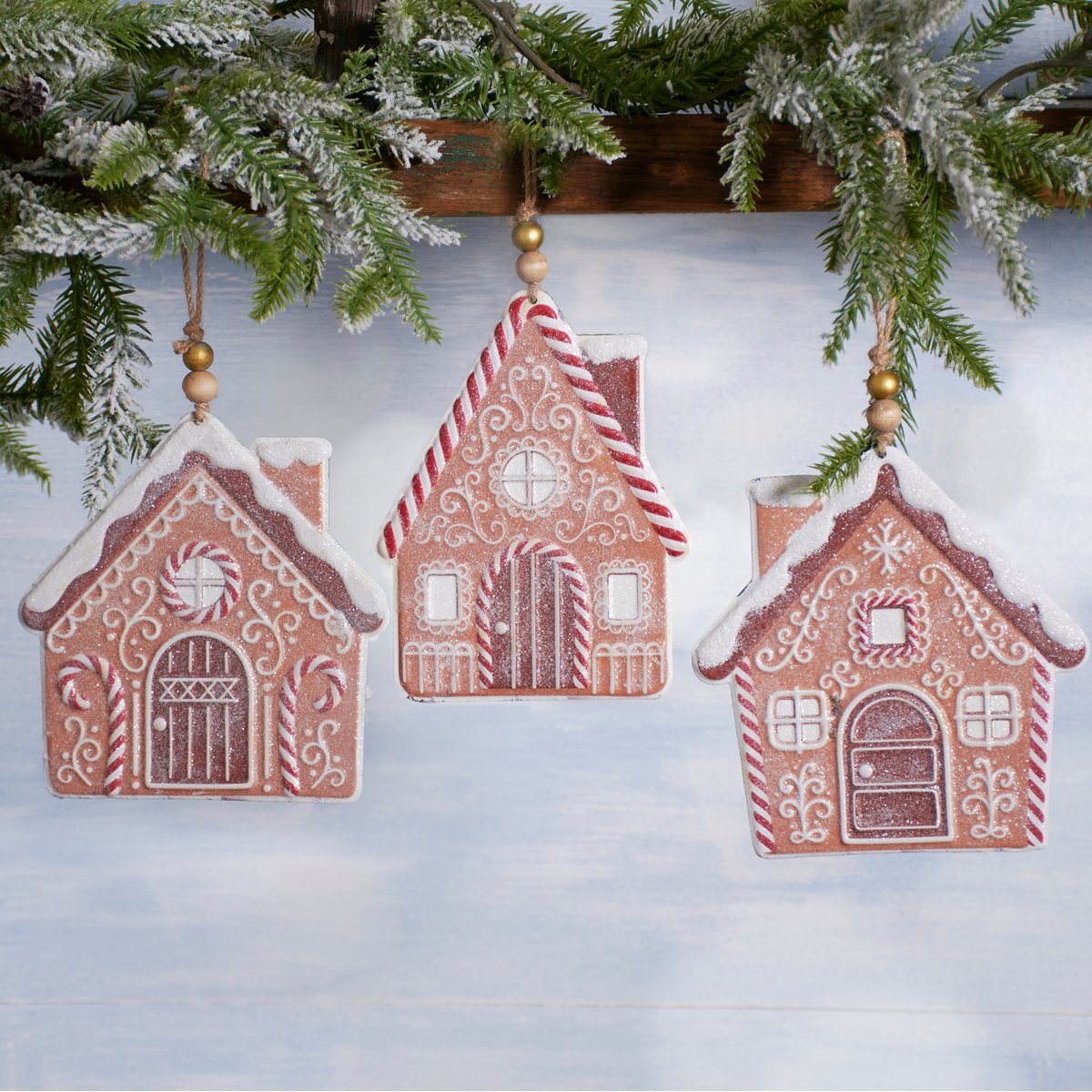 Charming Gingerbread Town Christmas Ornaments Set - Festive Metal, Mica, Jute