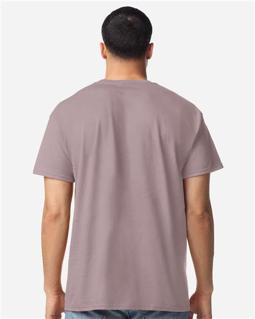 Gildan Unisex Light Cotton T-Shirt 3000 - Paragon