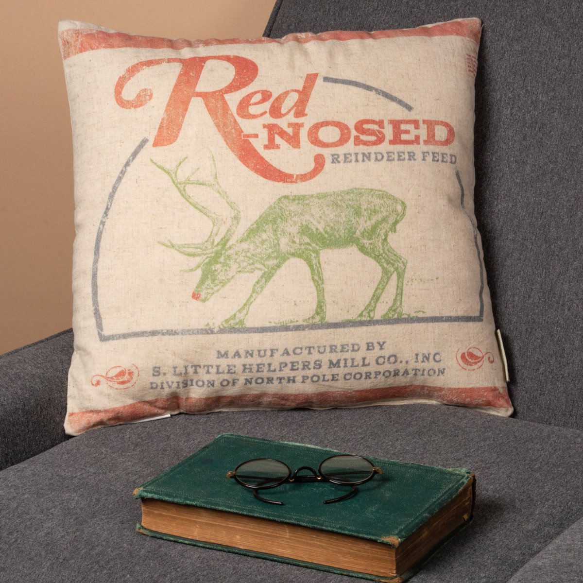 Distressed Red-Nosed Reindeer Feed Cotton Linen Christmas Throw Pillow