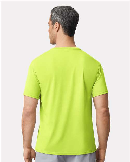 Gildan Unisex Performance® T-Shirt 42000 - Safety Green