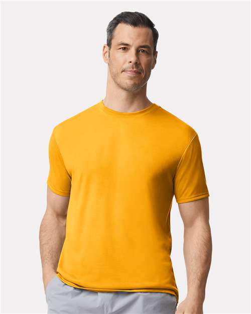 Gildan Unisex Performance® T-Shirt 42000 - Gold