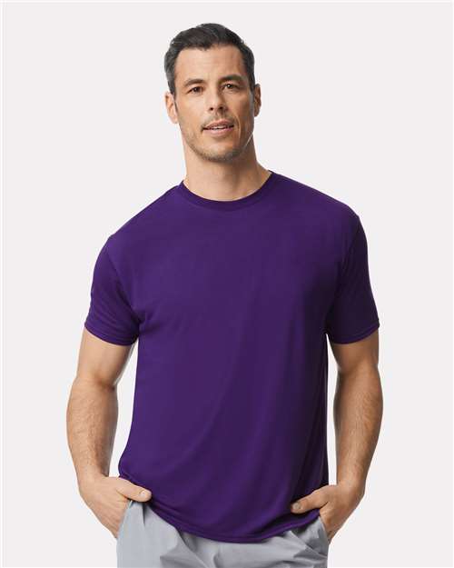 Gildan Unisex Performance® T-Shirt 42000 - Purple