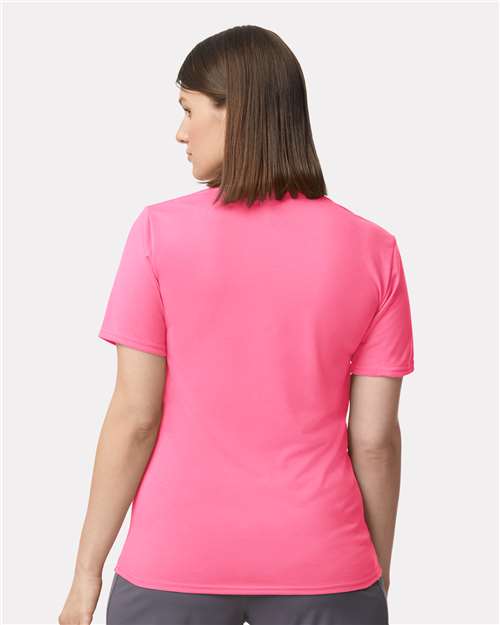 Gildan Unisex Performance® T-Shirt 42000 - Safety Pink