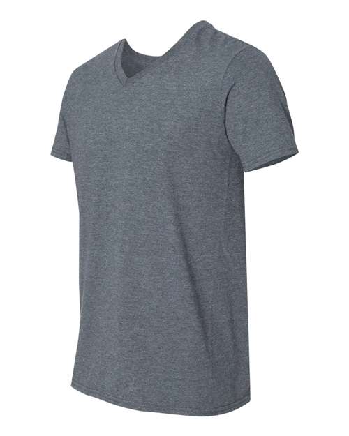 Gildan Unisex Softstyle® V-Neck T-Shirt 64V00